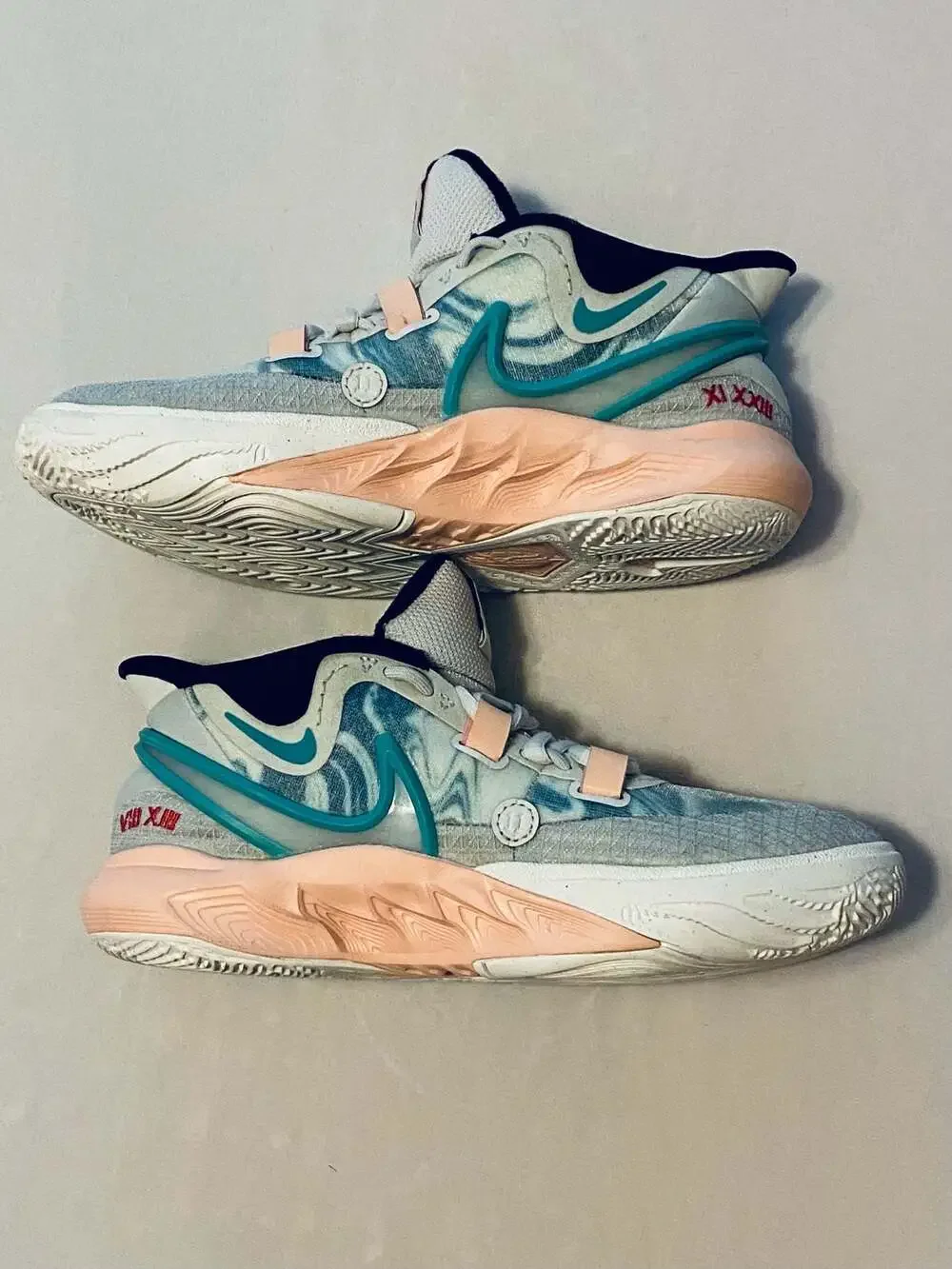 Nike Kyrie 8 GO GS 'Chinese New Year' (DQ8076-002)